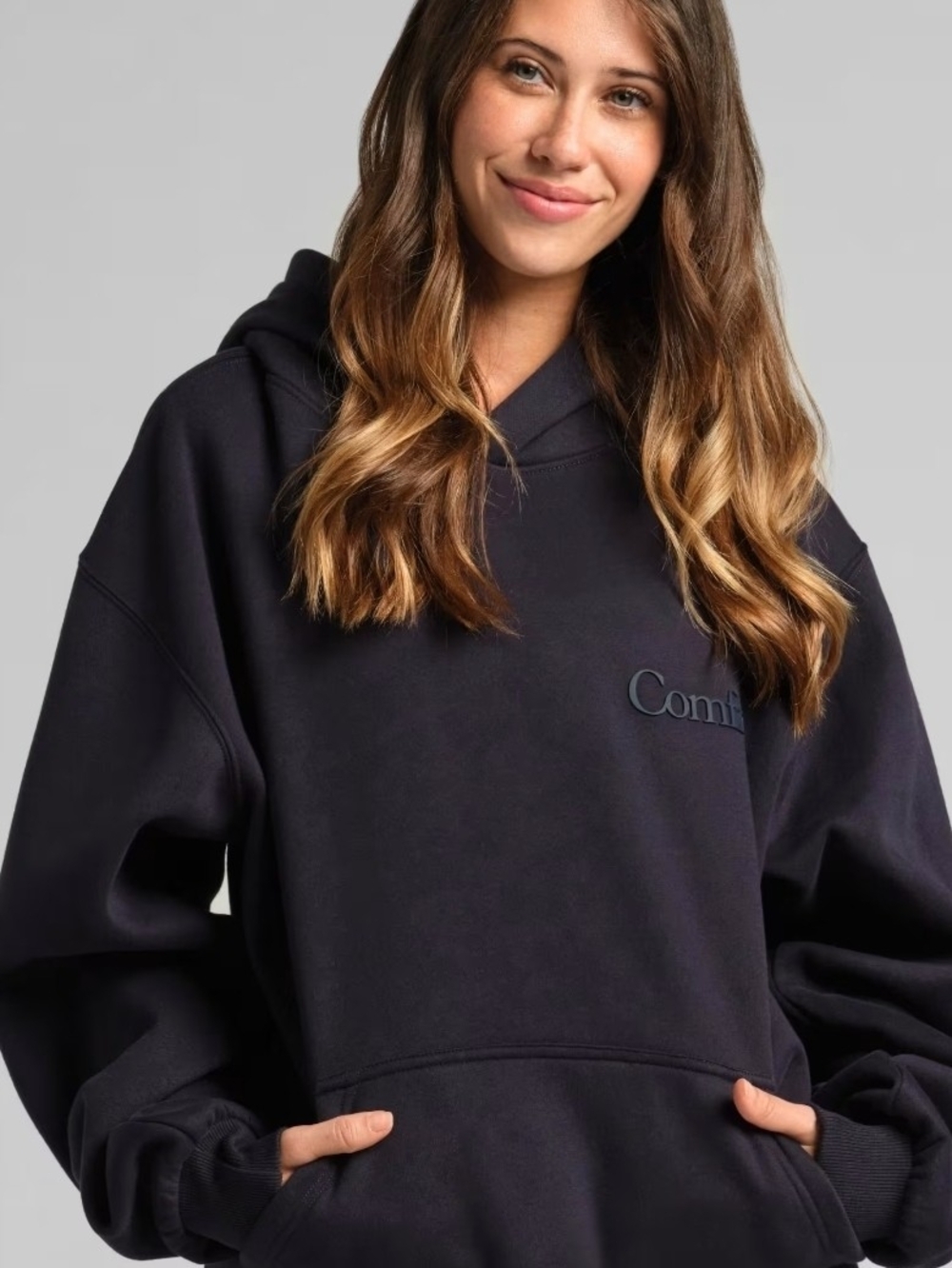 Comfrt Minimalist Hoodie XL in Navy - NWT